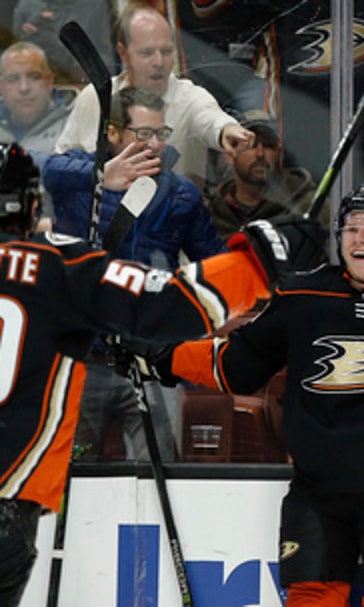 Henrique gets 1st 2 Ducks goals, Miller blanks Sens 3-0 (Dec 06, 2017)